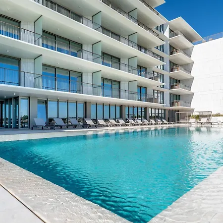 Simili Bayline Luxury Beachfront And By Algarstays * Armação de Pêra