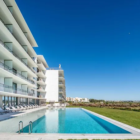 Simili Bayline Luxury Beachfront And By Algarstays Armação de Pêra