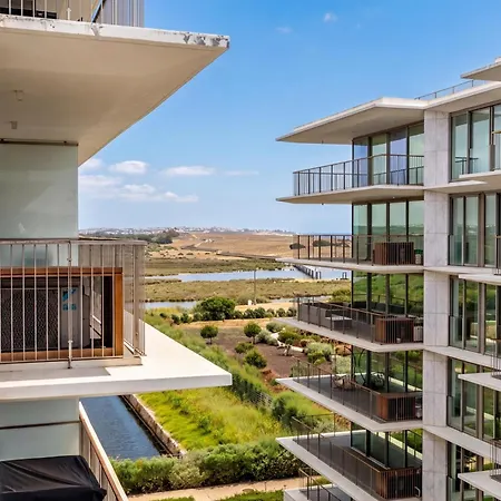 Simili Bayline Luxury Beachfront And By Algarstays Armação de Pêra