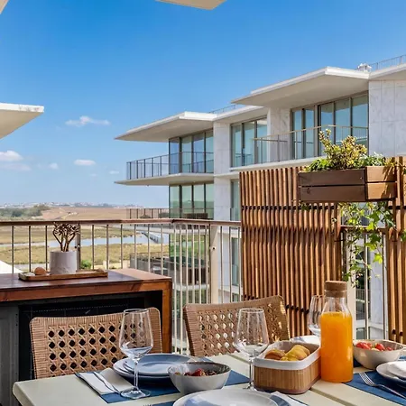 Simili Bayline Luxury Beachfront And By Algarstays Appartement