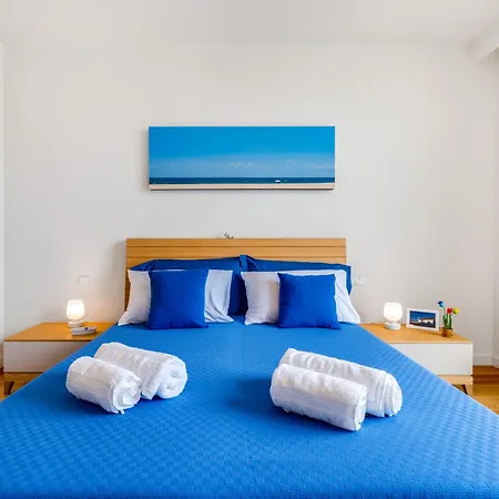 Simili Bayline Luxury Beachfront And By Algarstays * Armação de Pêra